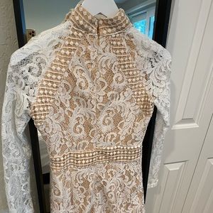 pretty little things- white lace dress